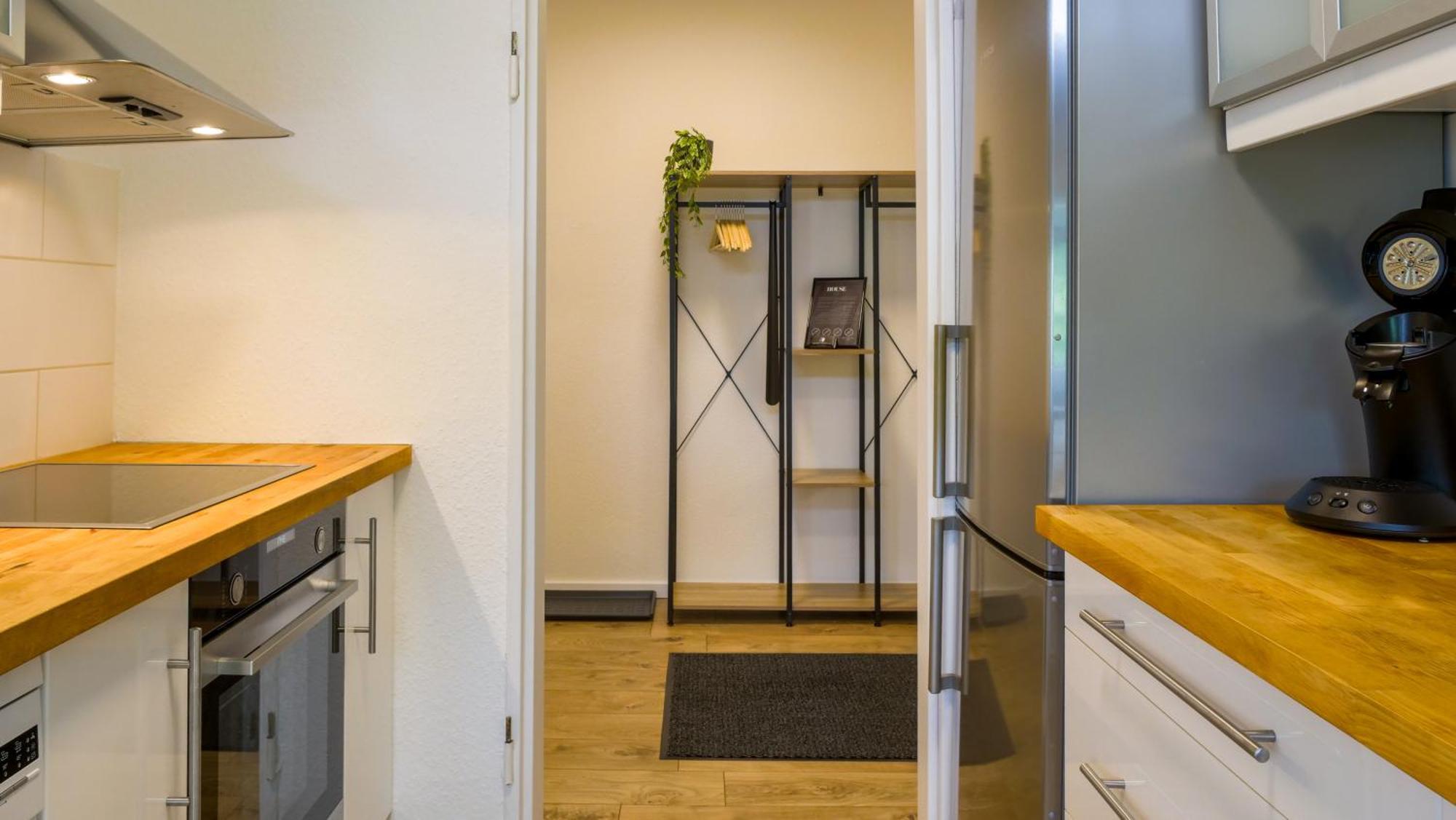 Gross, Modern, Zentrumsnah Mit Parkplatz Und Garten Ulm Bagian luar foto