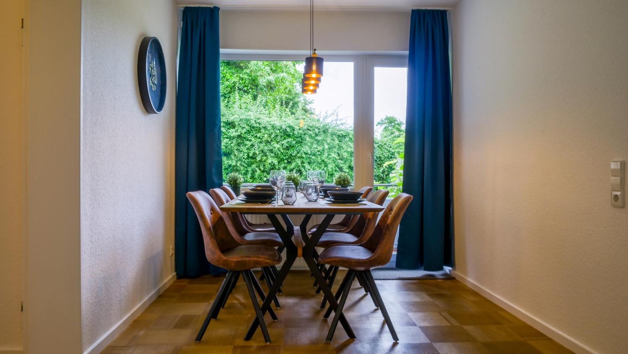 Gross, Modern, Zentrumsnah Mit Parkplatz Und Garten Ulm Bagian luar foto